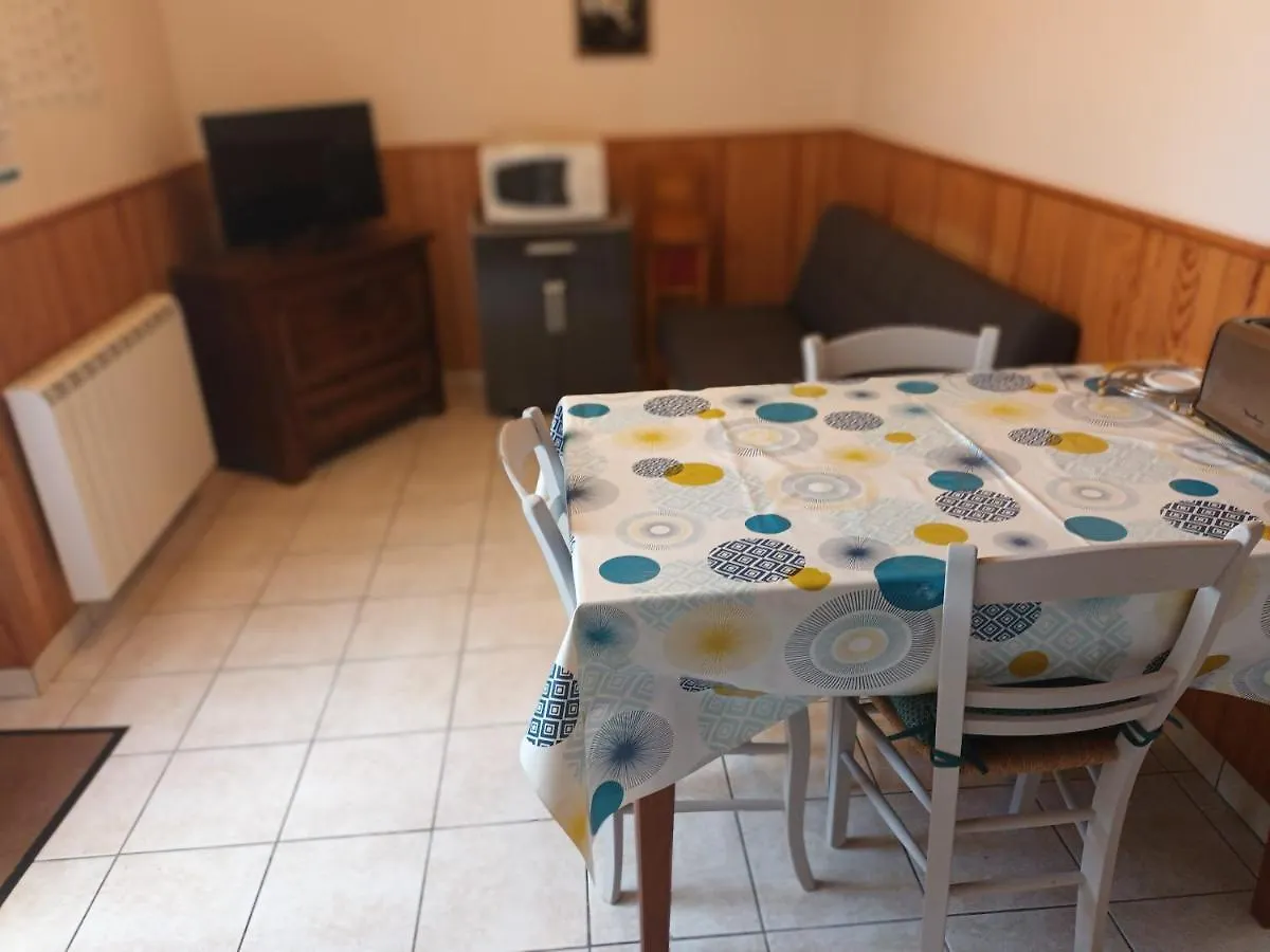 Villa Type 2 à Vic-sur-Cère